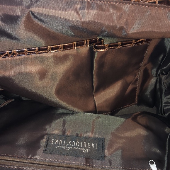 Fabulous Furs luxury overnight bag - Picture 6 of 6